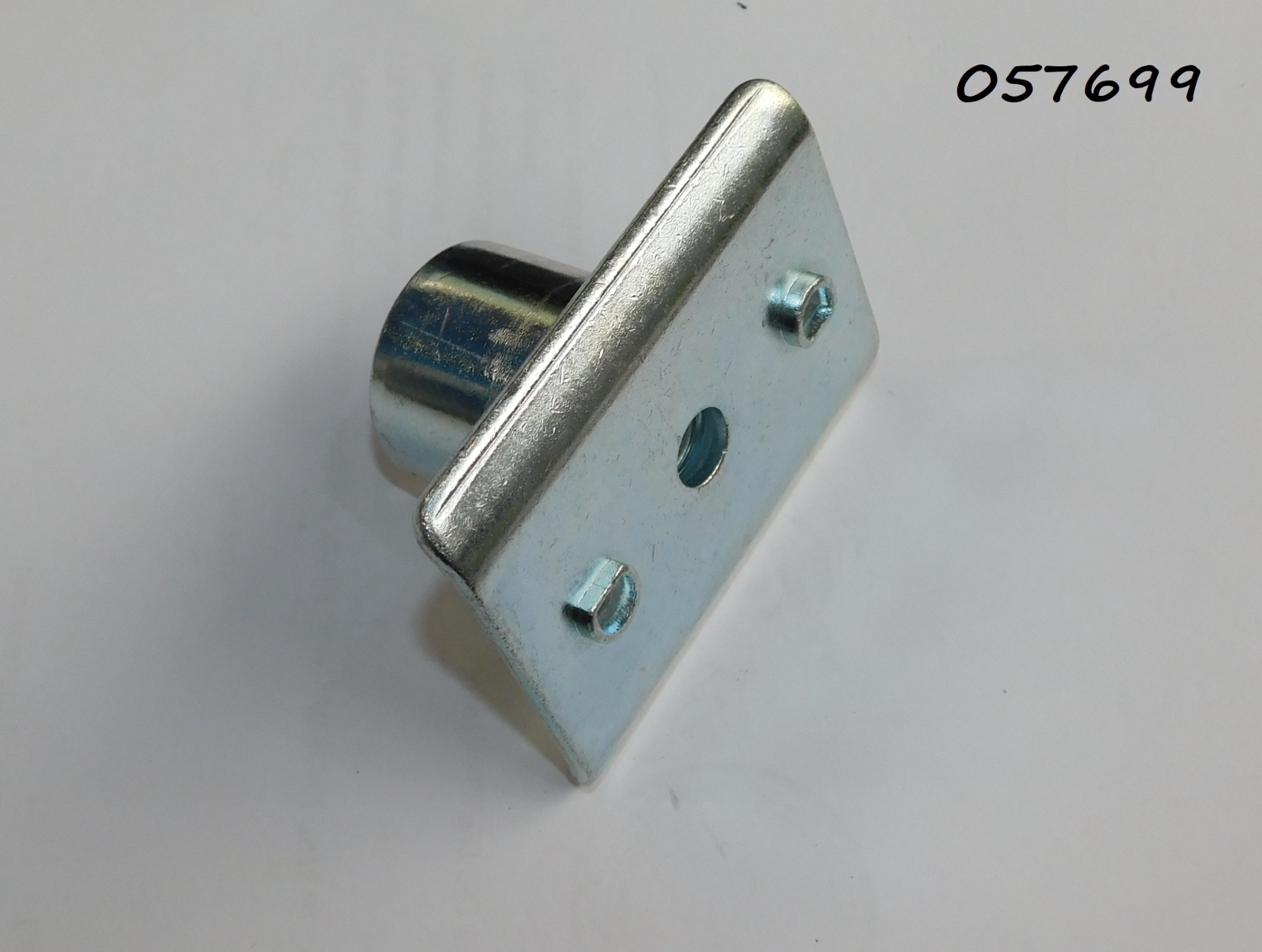 057699_1